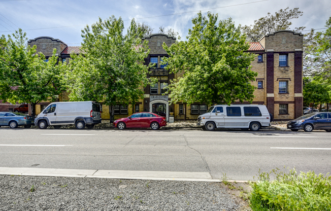 Studio, 1 bath, $1,175