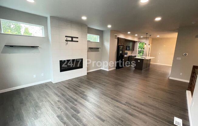 Modern and Stylish 3 BD | 3.5 BA Home w/ Bonus Room - Tigard