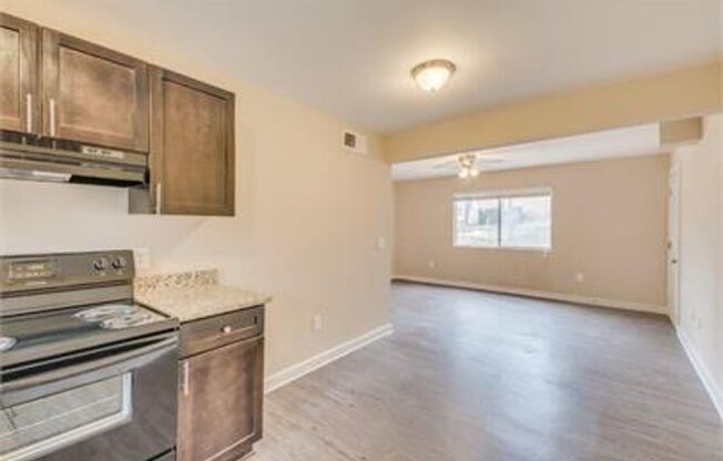 2 beds, 1 bath, 825 sqft, $1,125, Unit D-07