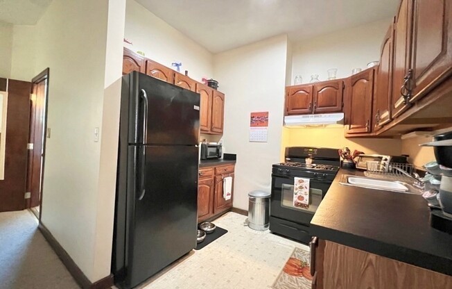 2 beds, 1 bath, 1,000 sqft, $2,450, Unit 1