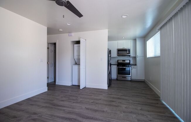 2 beds, 1 bath, 650 sqft, $2,470, Unit 604