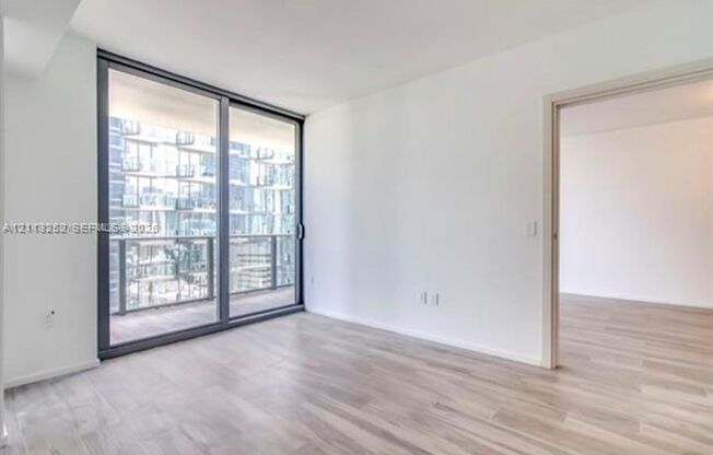 1 bed, 2 baths, $4,250, Unit # 4406