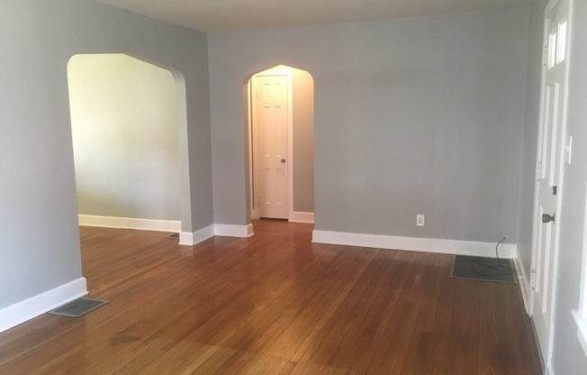 3 beds, 2 baths, $1,375