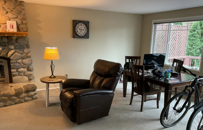 3 beds, 2 baths, $2,900