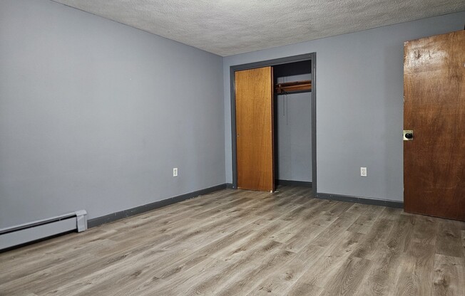 1 bed, 1 bath, 700 sqft, $2,200, Unit B