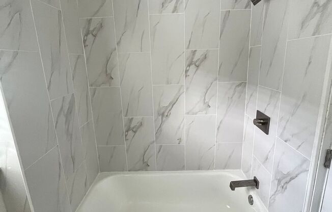 Studio, 1 bath, 600 sqft, $1,299, Unit 1522-02