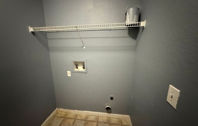 Newly painted Two Bedroom, Two Bathroom For Rent in New Tampa