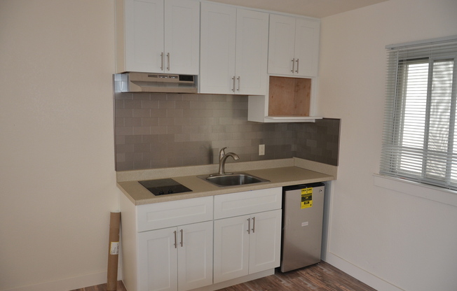 Studio, 1 bath, $2,383