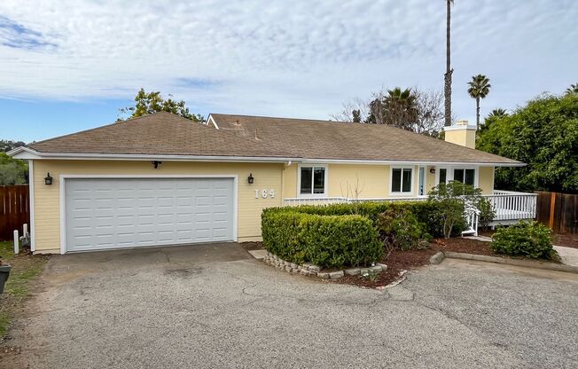 3bd/2ba Single Story Vista Home With A/C