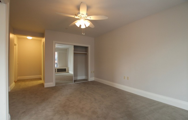 1 bed, 2 baths, 692 sqft, $2,150, Unit 1011