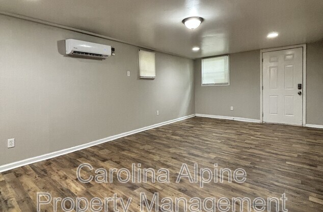2512 FINCHLEY DR