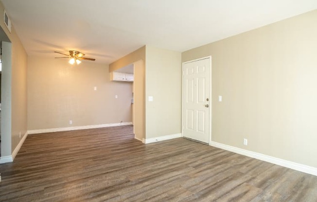 1X1 LIVINGROOM