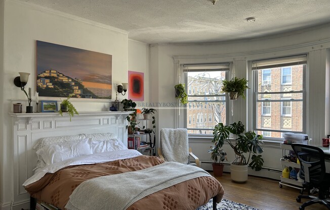 47 STRATHMORE RD 