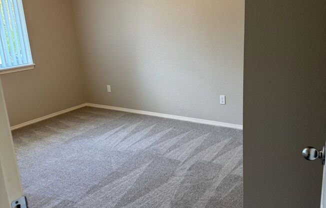 2 beds, 1 bath, 828 sqft, $1,295, Unit 3636-232