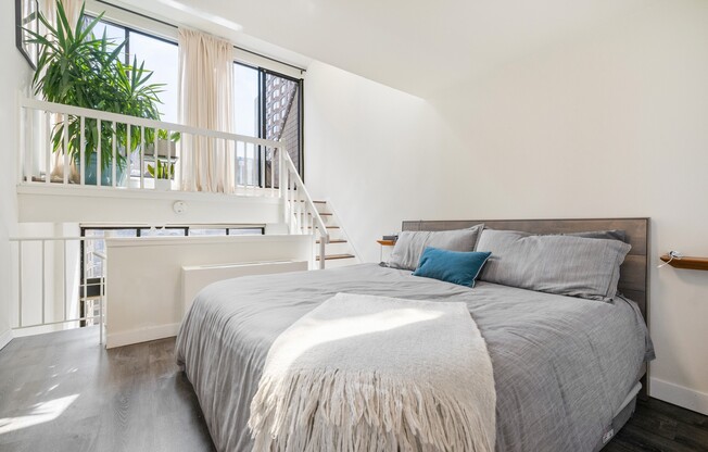 1 bed, 1.5 baths, $5,200, Unit PHG