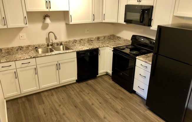 3 beds, 1 bath, 1,050 sqft, $1,699.99, Unit 845-15