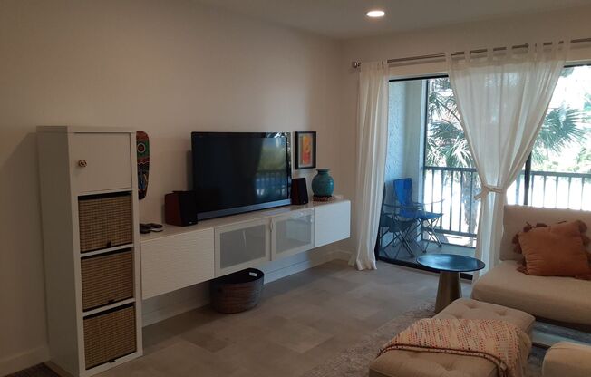 2 beds, 2 baths, $4,000