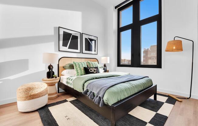 98 81 QUEENS BLVD