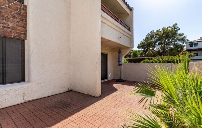 1 bed, 1 bath, 727 sqft, $1,425, Unit Q109