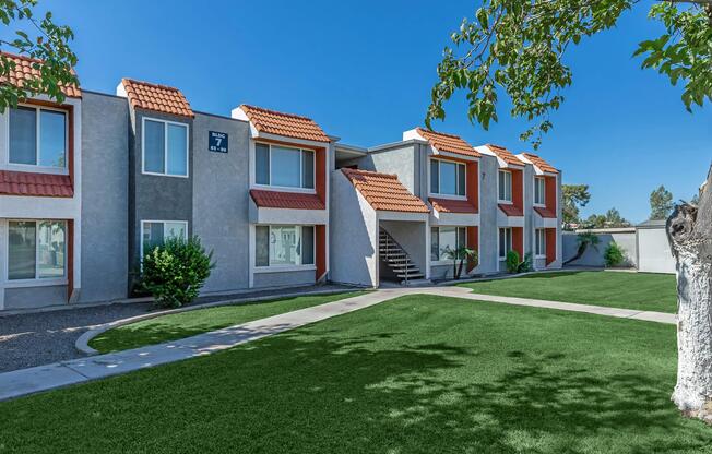 Home - Twenty-One 41 Apartment Homes - Tempe, AZ