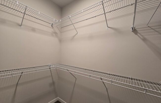 1 bed, 1 bath, 900 sqft, $2,060, Unit 8421-326