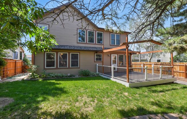 Stunning 5 Bedroom in School District 20