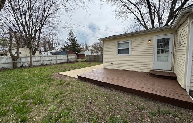 3 bedroom 1 bathroom ranch with fenced backyard