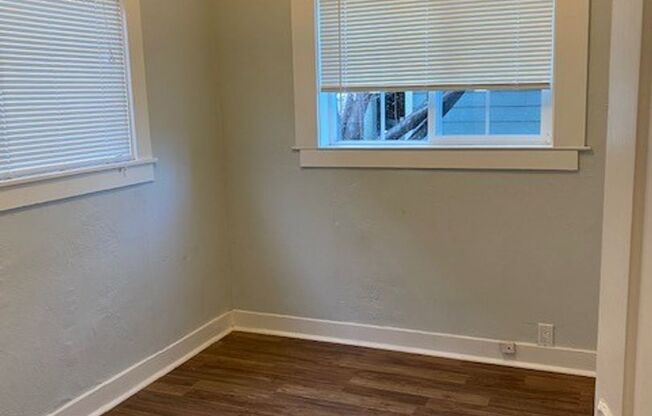 2 beds, 1 bath, $2,700