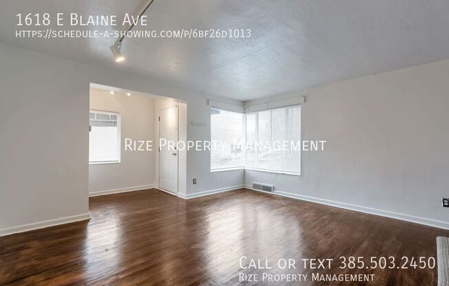 1618 E BLAINE AVE