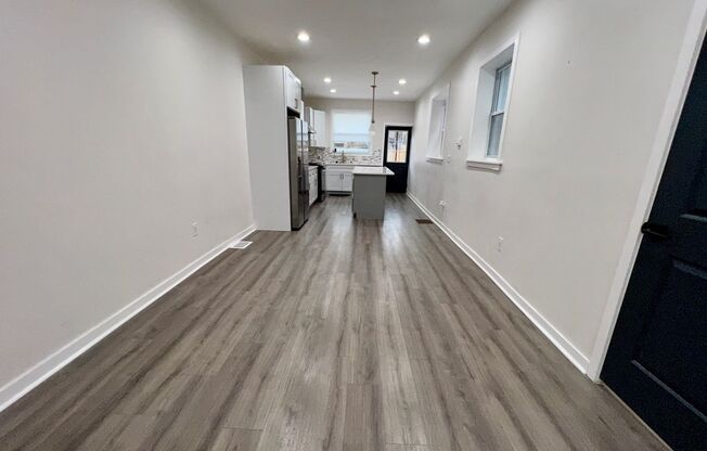 Newly Renovated 3-Bedroom Townhouse in West Passyunk! Available Early July!