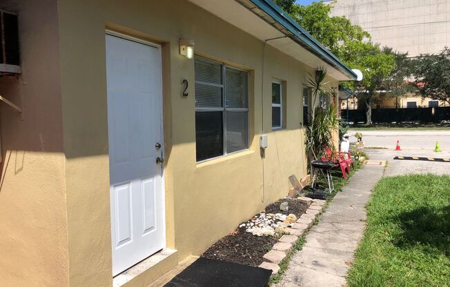 211 SW 7 AVE - SKY201