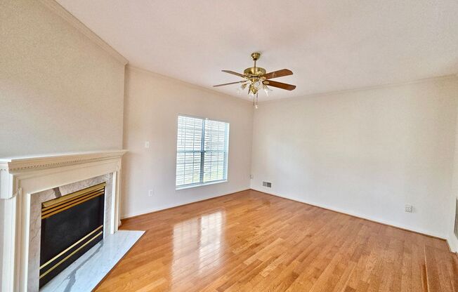 Beautiful 4 BR/3.5 BA Single-Family Home in Germantown!