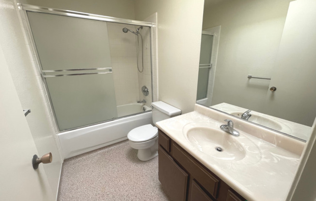 1 bed, 1 bath, $2,300