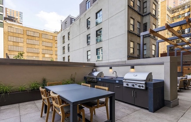 1 bed, 1 bath, 600 sqft, $4,399, Unit 21H