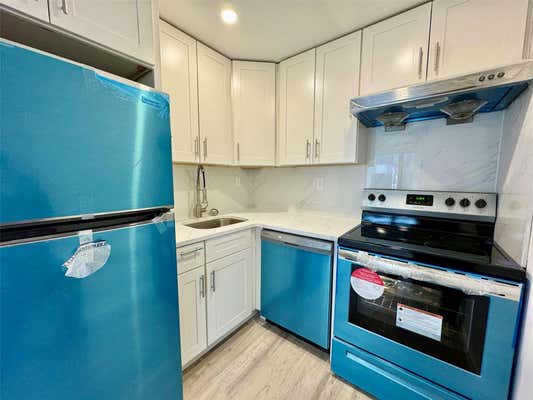 1 bed, 1 bath, 550 sqft, $2,400, Unit 1D