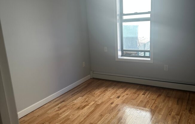 92 E 232 ST