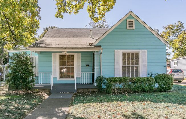 Charming home In Oakhurst