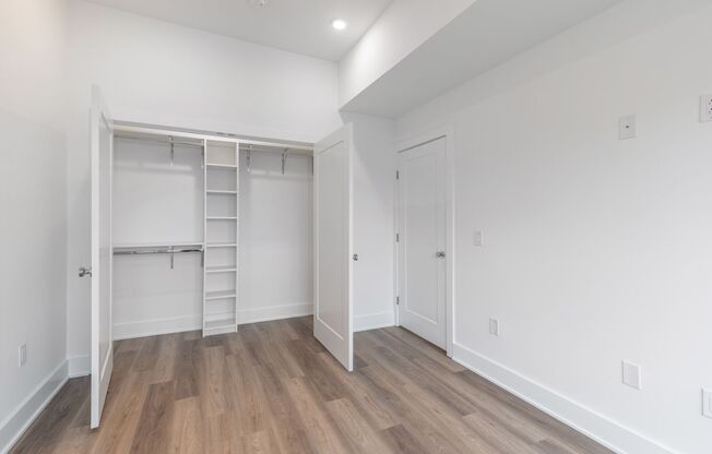 1 bed, 1 bath, 650 sqft, $1,524, Unit 402