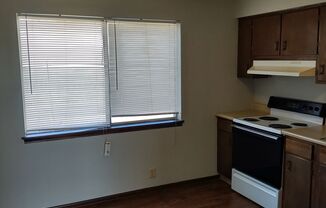 Eleganz Rentals (4625 N 56th Street)