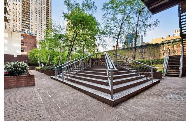 3 beds, 2.5 baths, 1,883 sqft, $17,000, Unit 35D