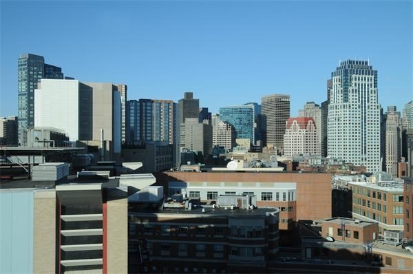 2 beds, 2 baths, 1,026 sqft, $4,400, Unit 1401