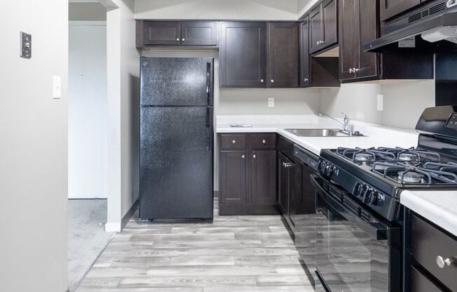 2 beds, 2 baths, 924 sqft, $1,315, Unit Unit 616