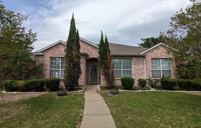 733 DANDELION DR