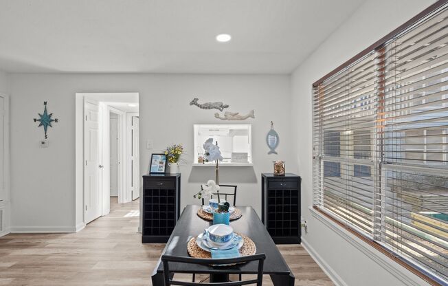 1 bed, 1 bath, 595 sqft, $1,100, Unit #126