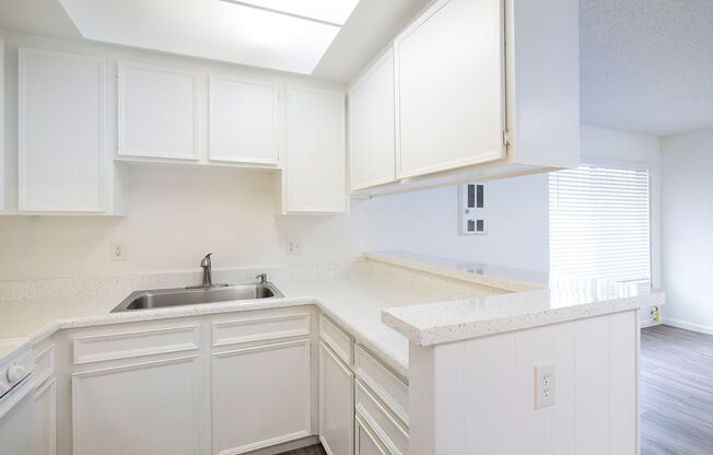 Studio, 1 bath, $1,695, Unit 04