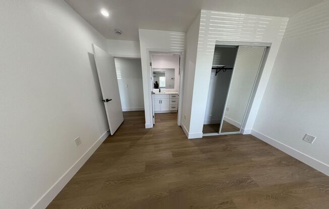 Radford Manor...BE PART Of THE TRENDY VALLEY VILLAGE!! CALL NOW!