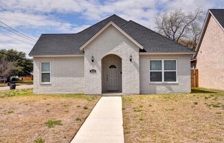 4 beds, 4 baths, $5,900