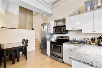 1 bed, 1 bath, 540 sqft, $3,050, Unit 524