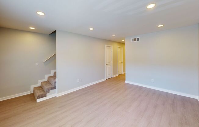2 beds, 1.5 baths, 1,100 sqft, $1,325, Unit G1