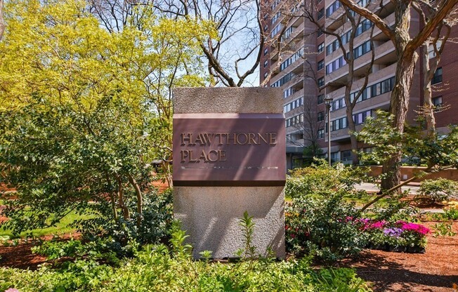 Studio, 1 bath, 635 sqft, $2,575, Unit 14L